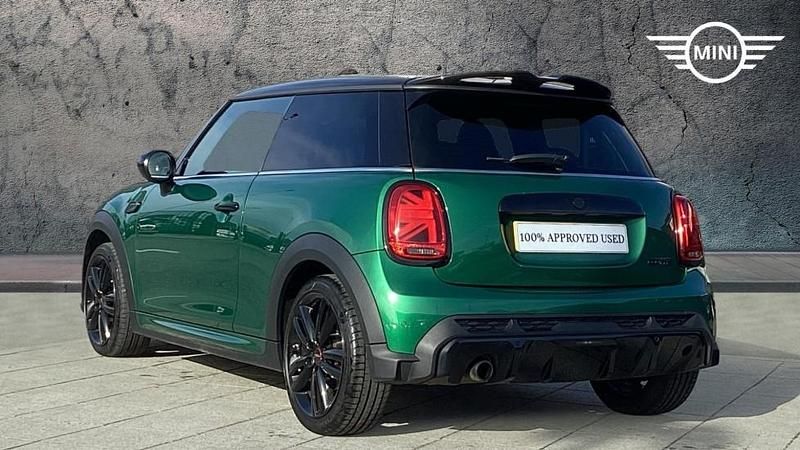 Used Mini Cooper Hatch 134 HP (98 kW) 2023 Green Hatchback