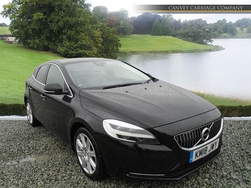 Black Used 2018 Volvo V40 Inscription Estate | £11,000 (Fair price) - Image 1/4