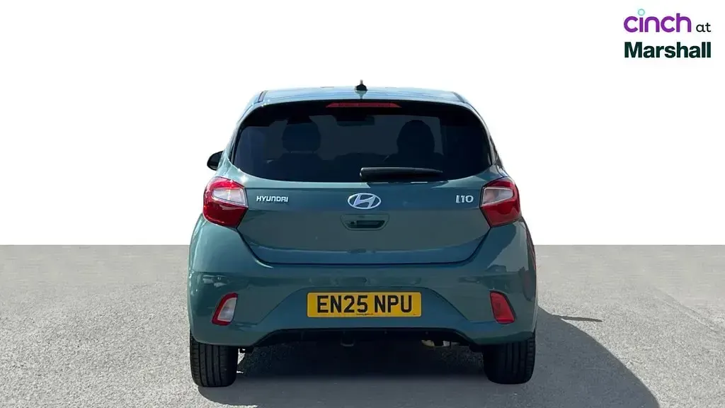 Used Hyundai i10 Premium 79 HP (58 kW) 2025 Green Hatchback
