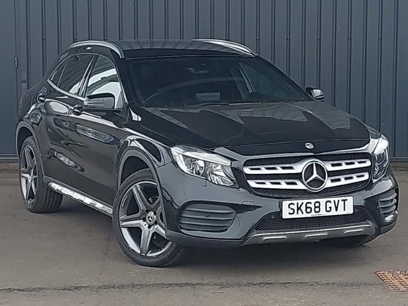 Used Mercedes GLA200 AMG line 156 HP (114 kW) 2018 Black SUV