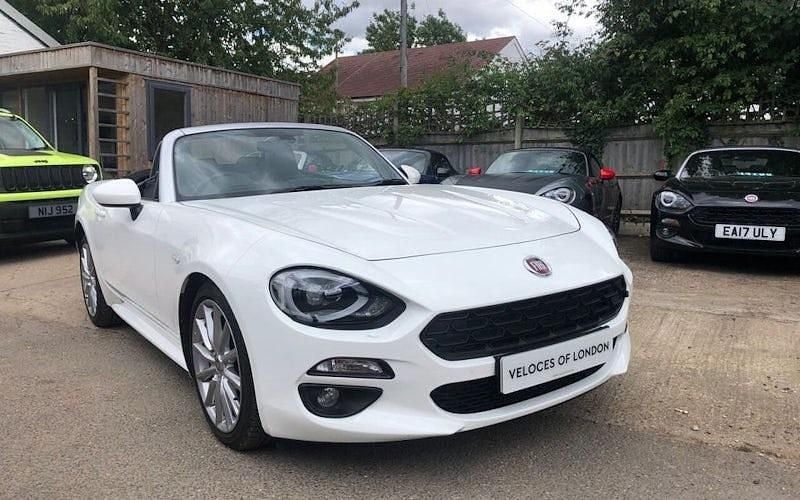 Used Fiat 124 Spider Lusso Plus 140 HP (102 kW) 2017 White Cabriolet