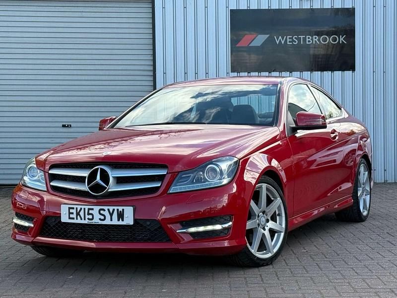 Used Mercedes C180 Sport Edition 156 HP (114 kW) 2015 Red Coupe