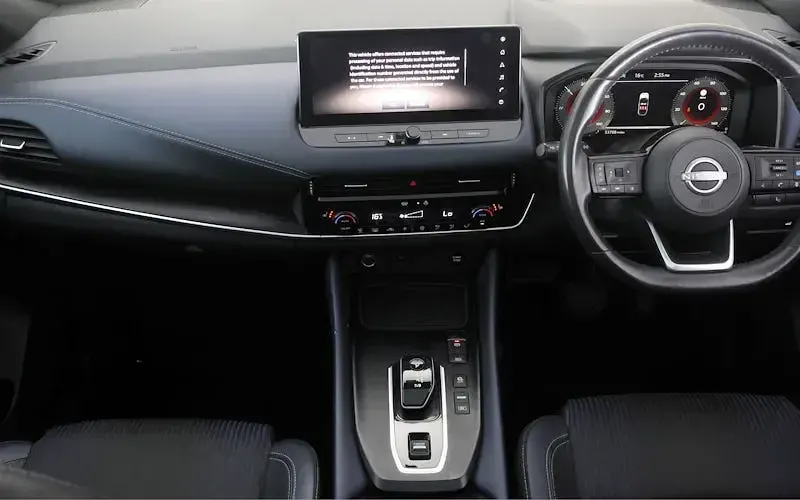 Used Nissan Qashqai S 190 HP (139 kW) 2023 White SUV