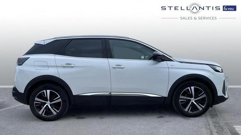 White Used 2023 Peugeot 3008 GT SUV | £21,130 (Fair price) - Image 1/4