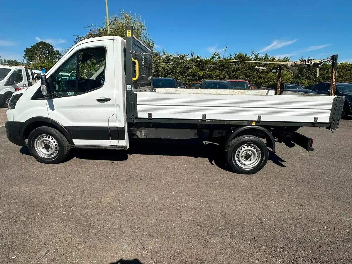 Used Ford Transit 130 HP (95 kW) 2021 White Van