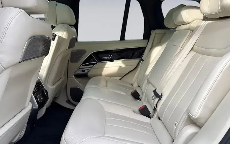 Used Land Rover Range Rover Autobiography 349 HP (256 kW) 2026 SUV