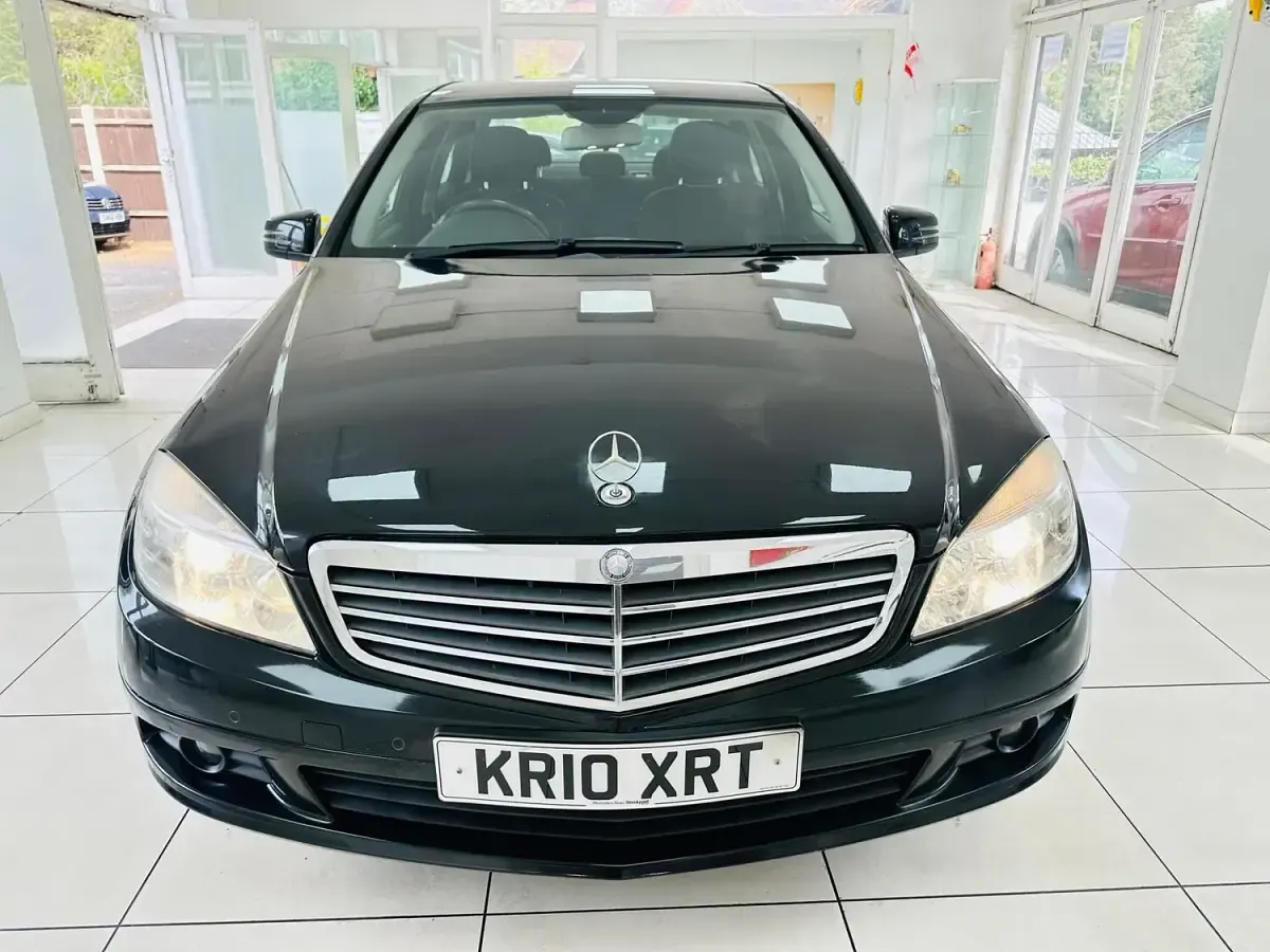 Used Mercedes C180 SE 2010 Black Sedan