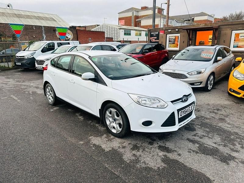 Used Ford Focus 2014 White Hatchback