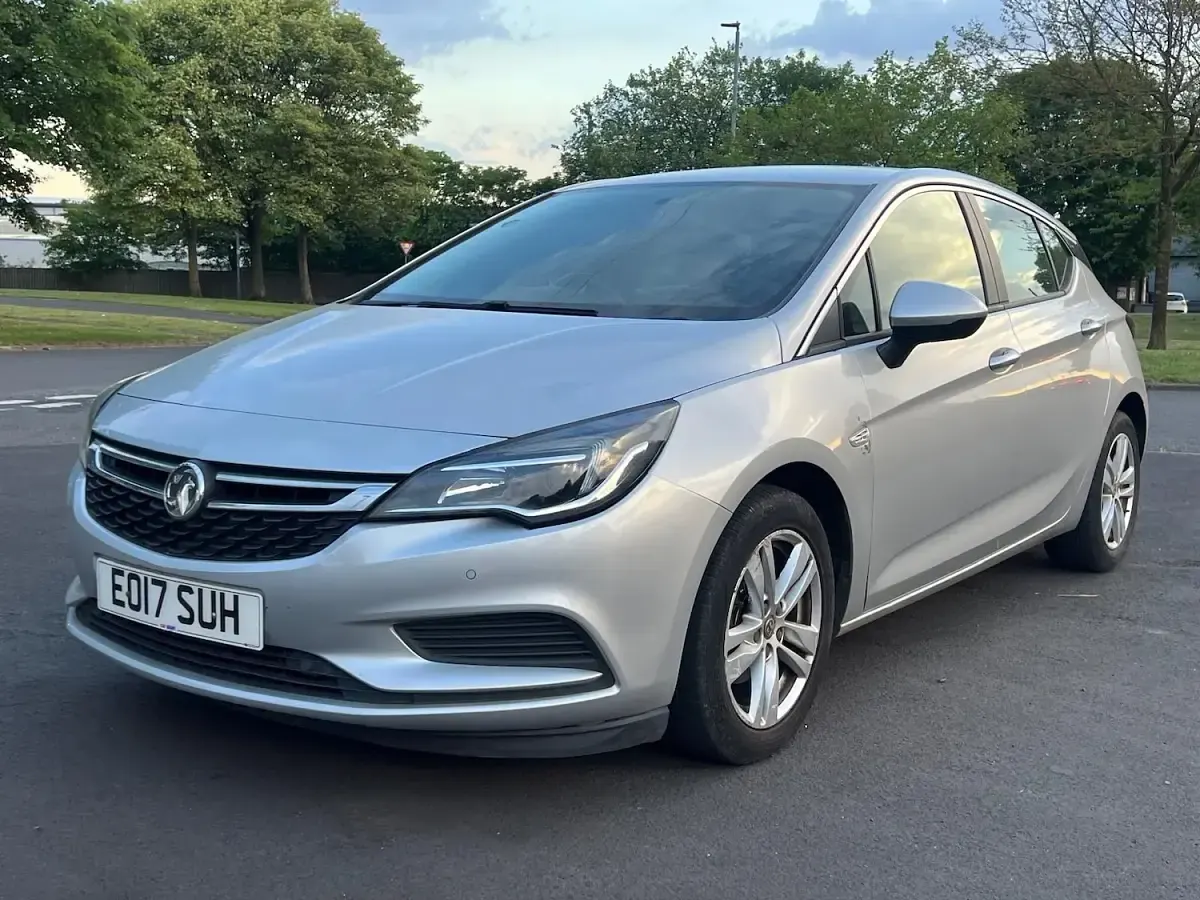 Used Vauxhall Astra 2017 Silver Hatchback