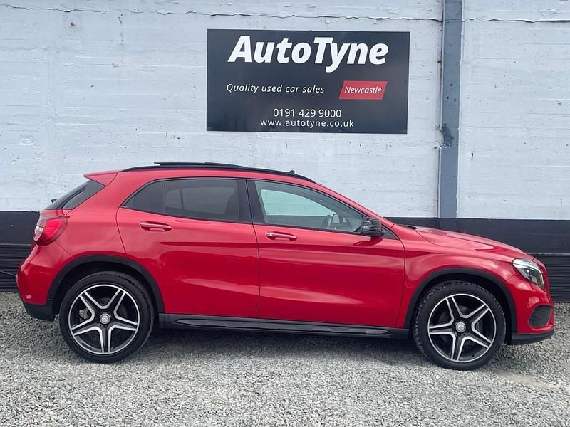 Used Mercedes GLA220 AMG line 2016 Red SUV