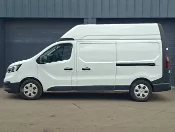 Used Renault Trafic 2024 White MPV