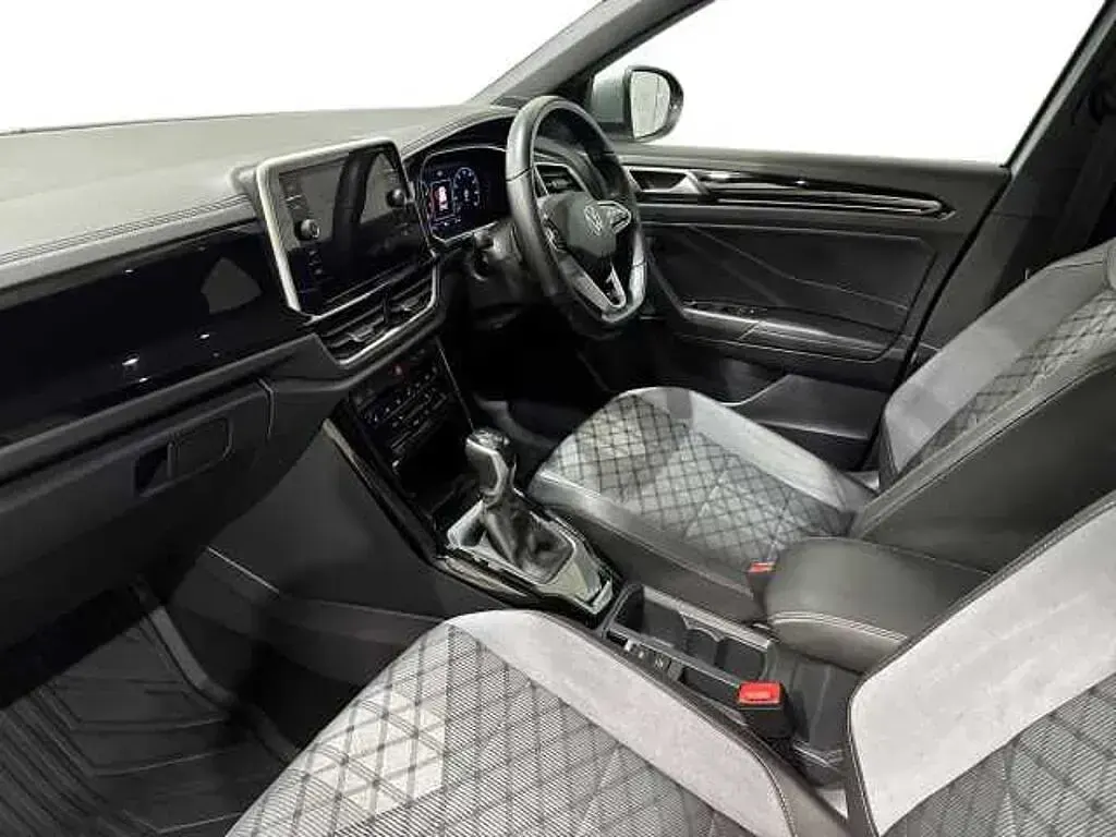 Used VW T-Roc R-line 150 HP (110 kW) 2022 Silver SUV