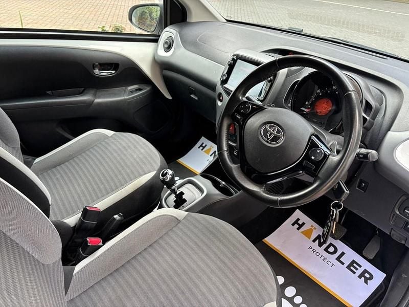 Used Toyota Aygo Trend 2019 White Hatchback