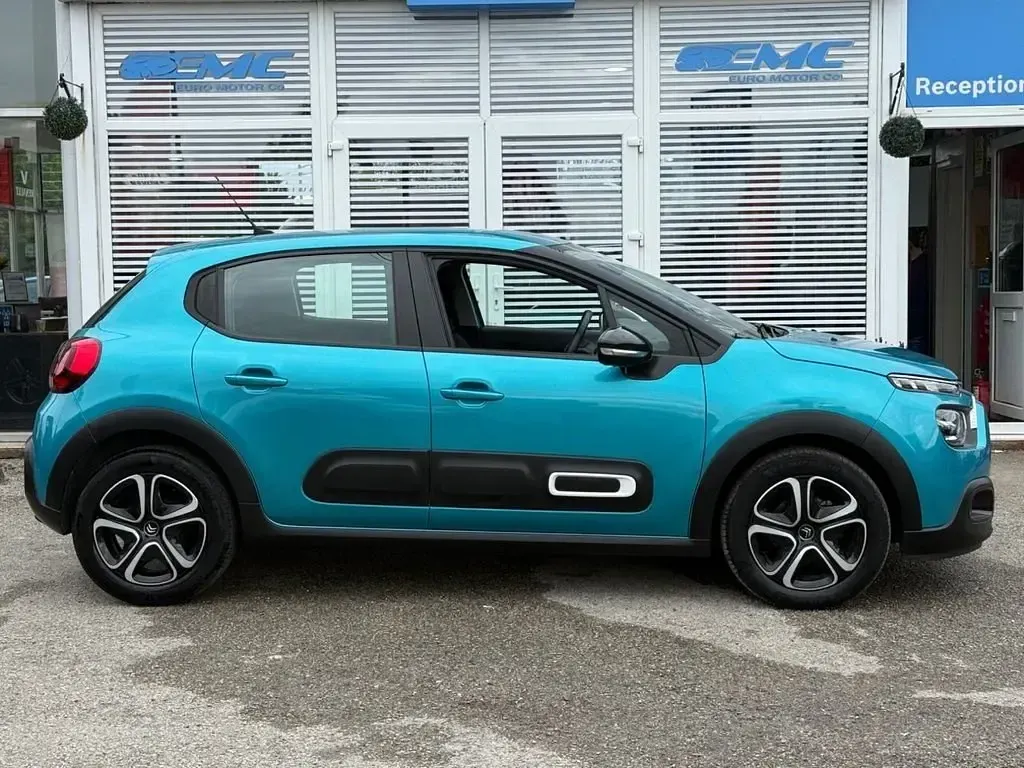 Used Citroën C3 PureTech 83 HP (61 kW) 2022 Blue Hatchback