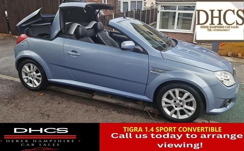 Second-hand Vauxhall Tigra Sport 90 CP (66 kW) 2006 Albastru Cabrio