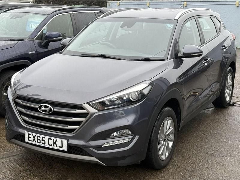 Used Hyundai Tucson SE 132 HP (97 kW) 2015 Grey SUV