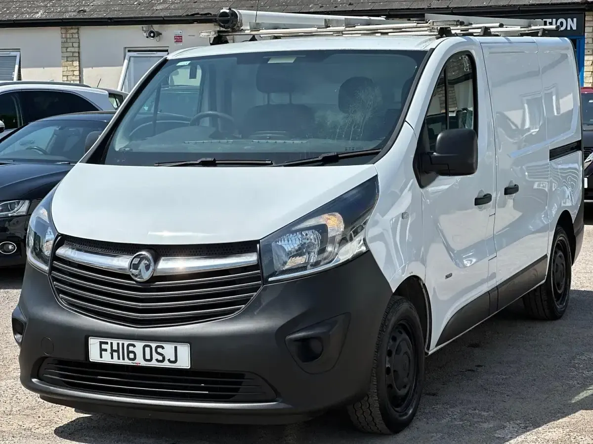 Used Vauxhall Vivaro S 2016 White