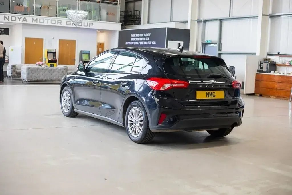 Usado Ford Focus Titanium 120 HP (88 kW) 2020 Preto Citadino
