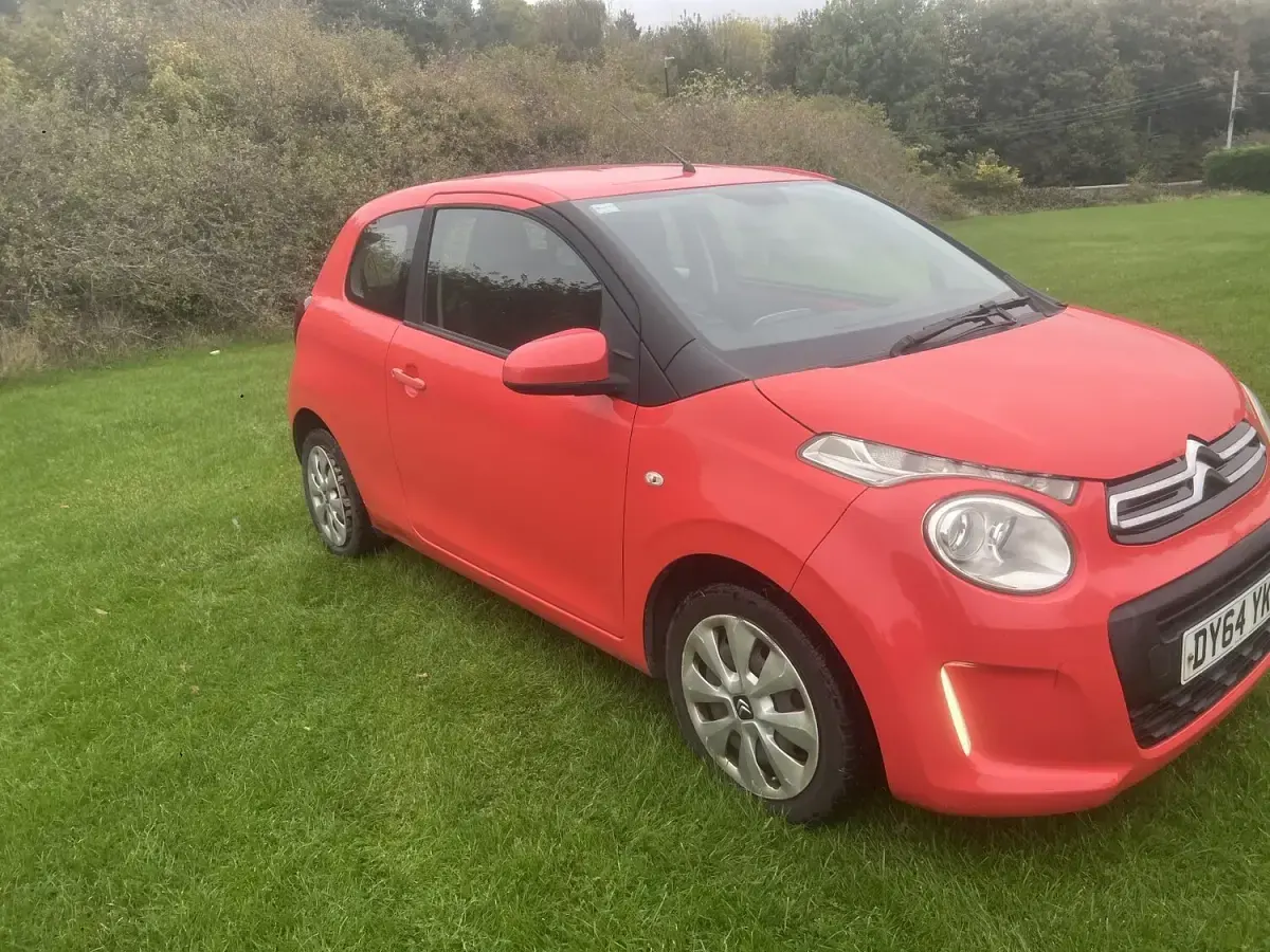 Used Citroën C1 Feel 68 HP (50 kW) 2014 Orange Hatchback
