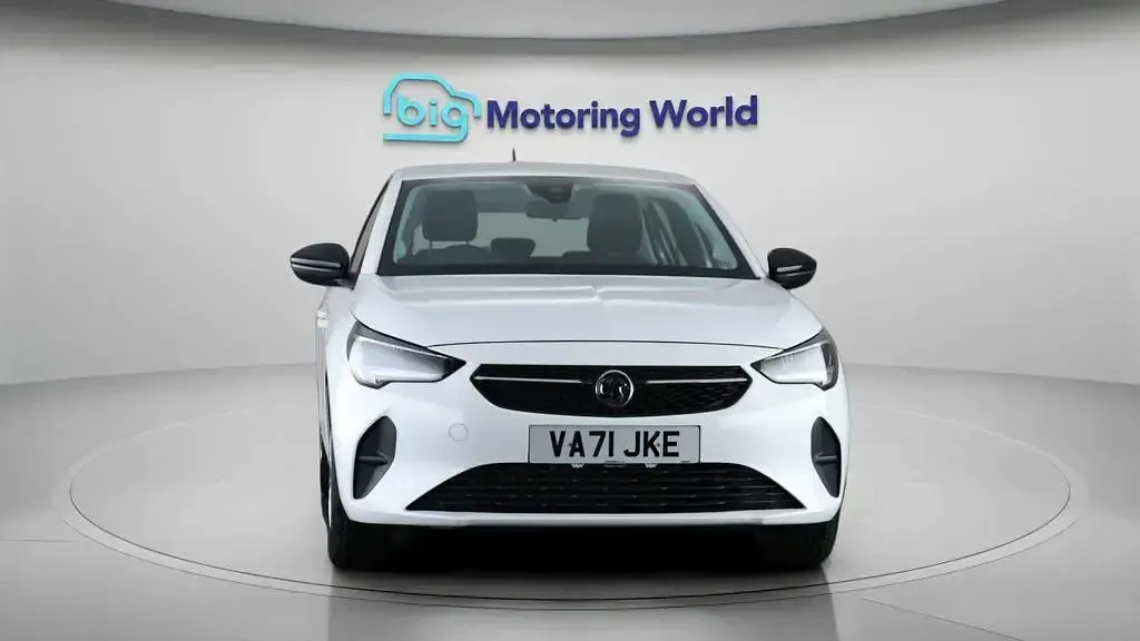 Used Vauxhall Corsa Edition 75 HP (55 kW) 2022 White Hatchback