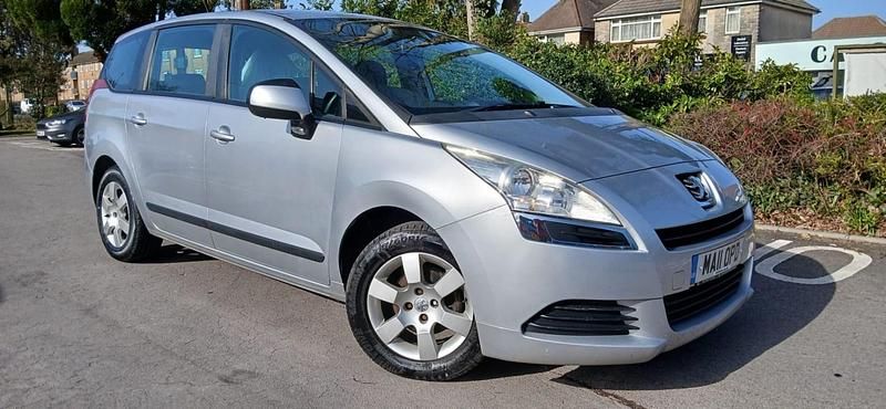 Used Peugeot 5008 2011 Silver MPV