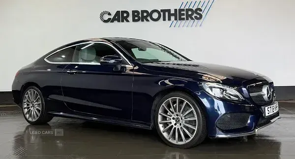 Used Mercedes C220 AMG Line Premium 170 HP (125 kW) 2018 Blue Coupe