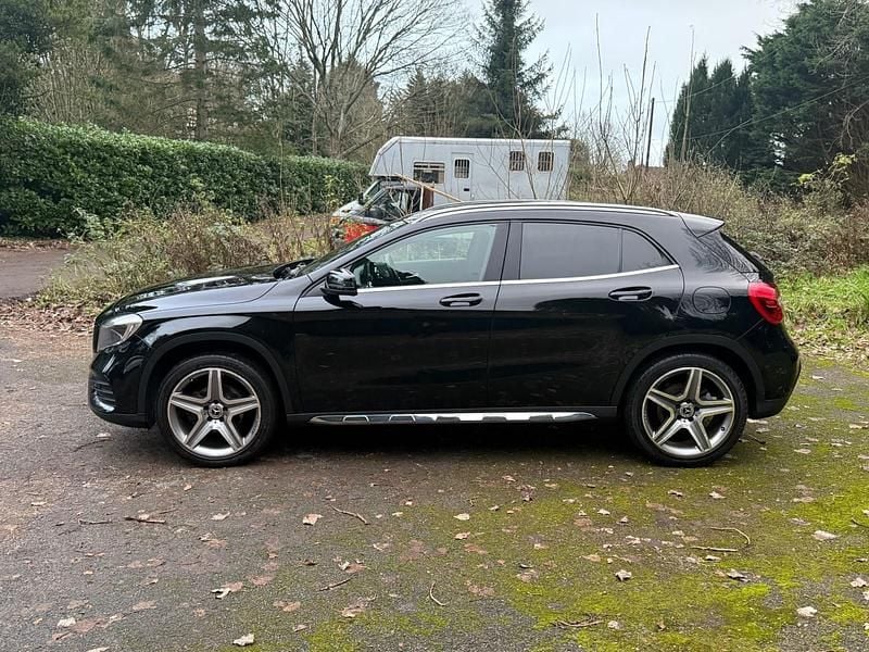 Used Mercedes GLA200 AMG line 136 HP (100 kW) 2017 Black SUV