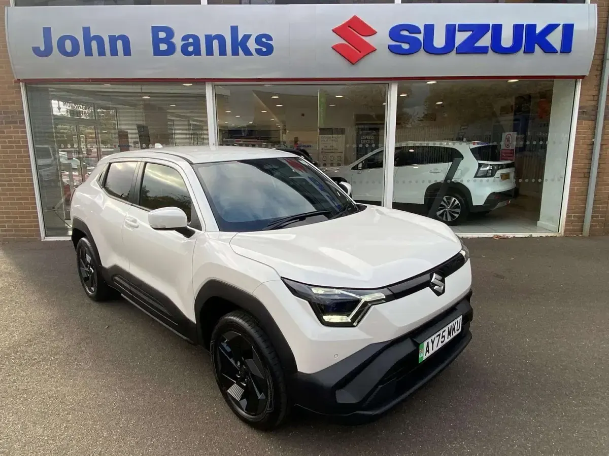 New Suzuki e-Vitara 127 kW (174 HP) 2025 White SUV