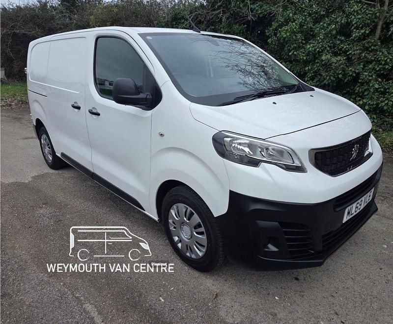 Used Peugeot Expert 2019 White Van