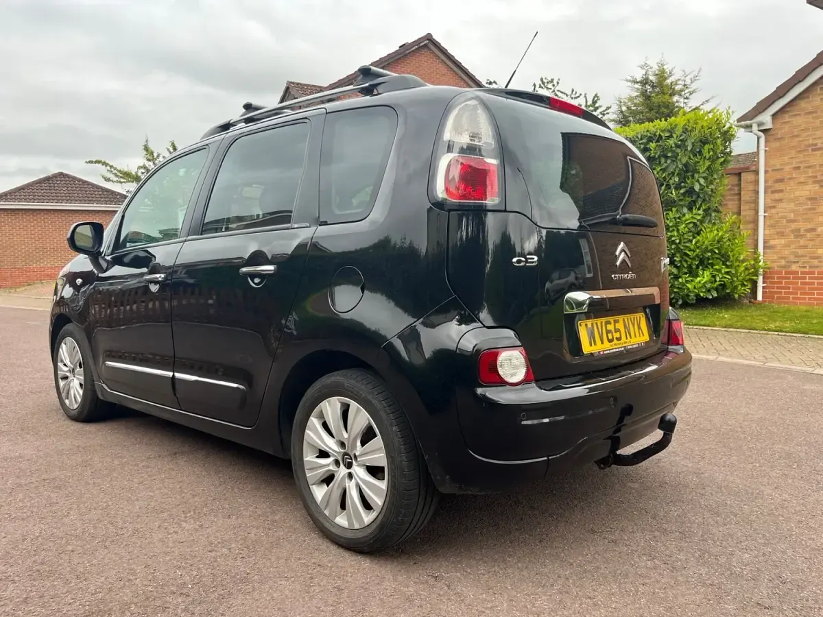 Used Citroën C3 Picasso Exclusive 2015 Black MPV