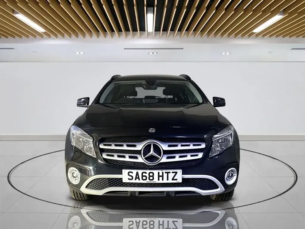 Usado Mercedes GLA200 SE 156 HP (114 kW) 2018 Preto SUV
