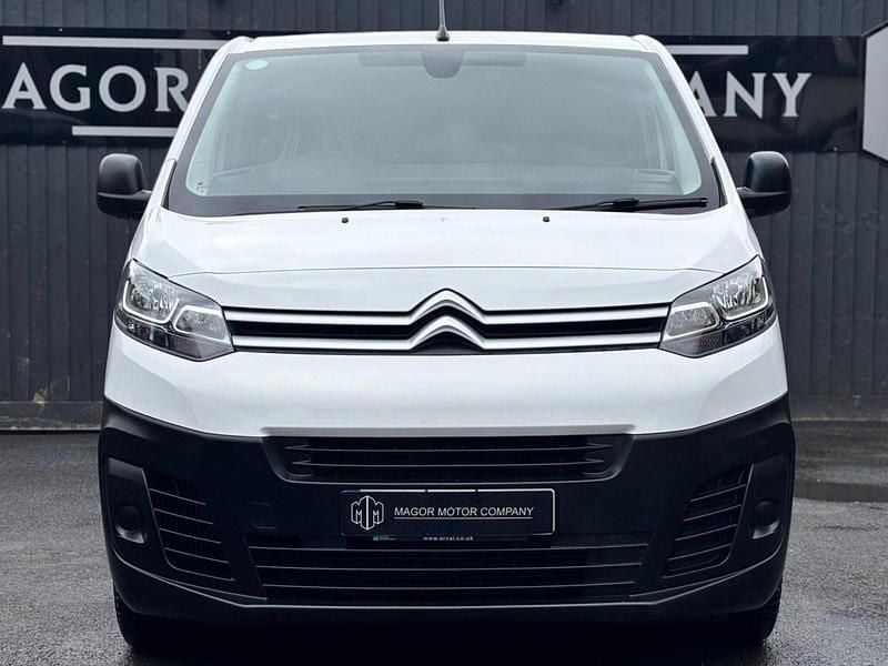 Used Citroën Dispatch 2019 White MPV