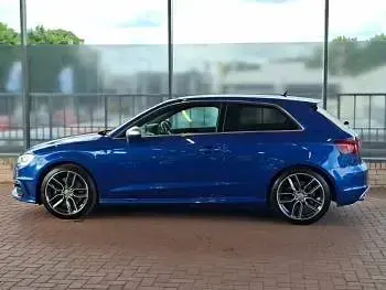 Used Audi S3 Sportback 300 HP (220 kW) 2015 Blue Hatchback