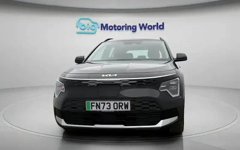 Usado Kia Niro 150 kW (204 HP) 2023 SUV