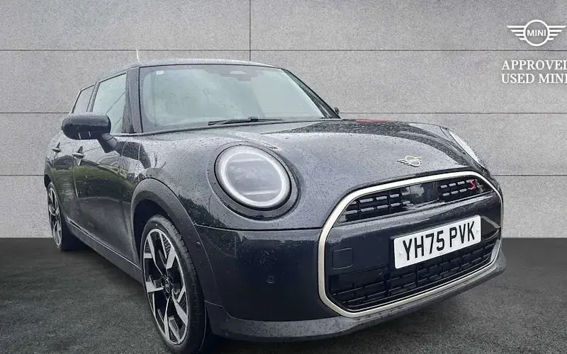 Used Mini Cooper Exclusive 150 kW (204 HP) 2026 Hatchback