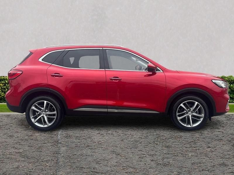 Used MG HS Exclusive 162 HP (119 kW) 2023 Red SUV