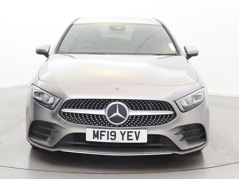 Used Mercedes A180 Executive 136 HP (100 kW) 2019 Silver Hatchback