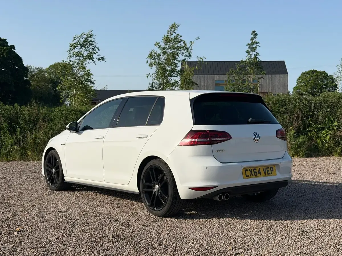 Used VW Golf VII GTD 2014 White Hatchback
