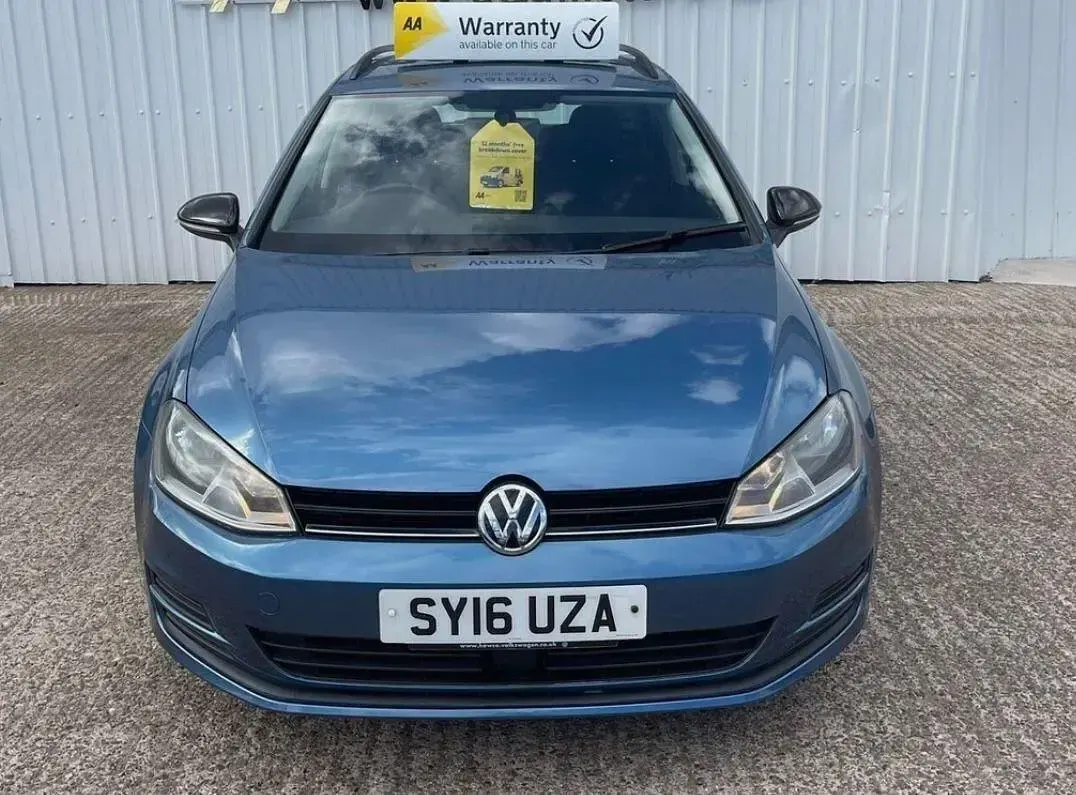 Used VW Golf VII SE 150 HP (110 kW) 2016 Blue Estate