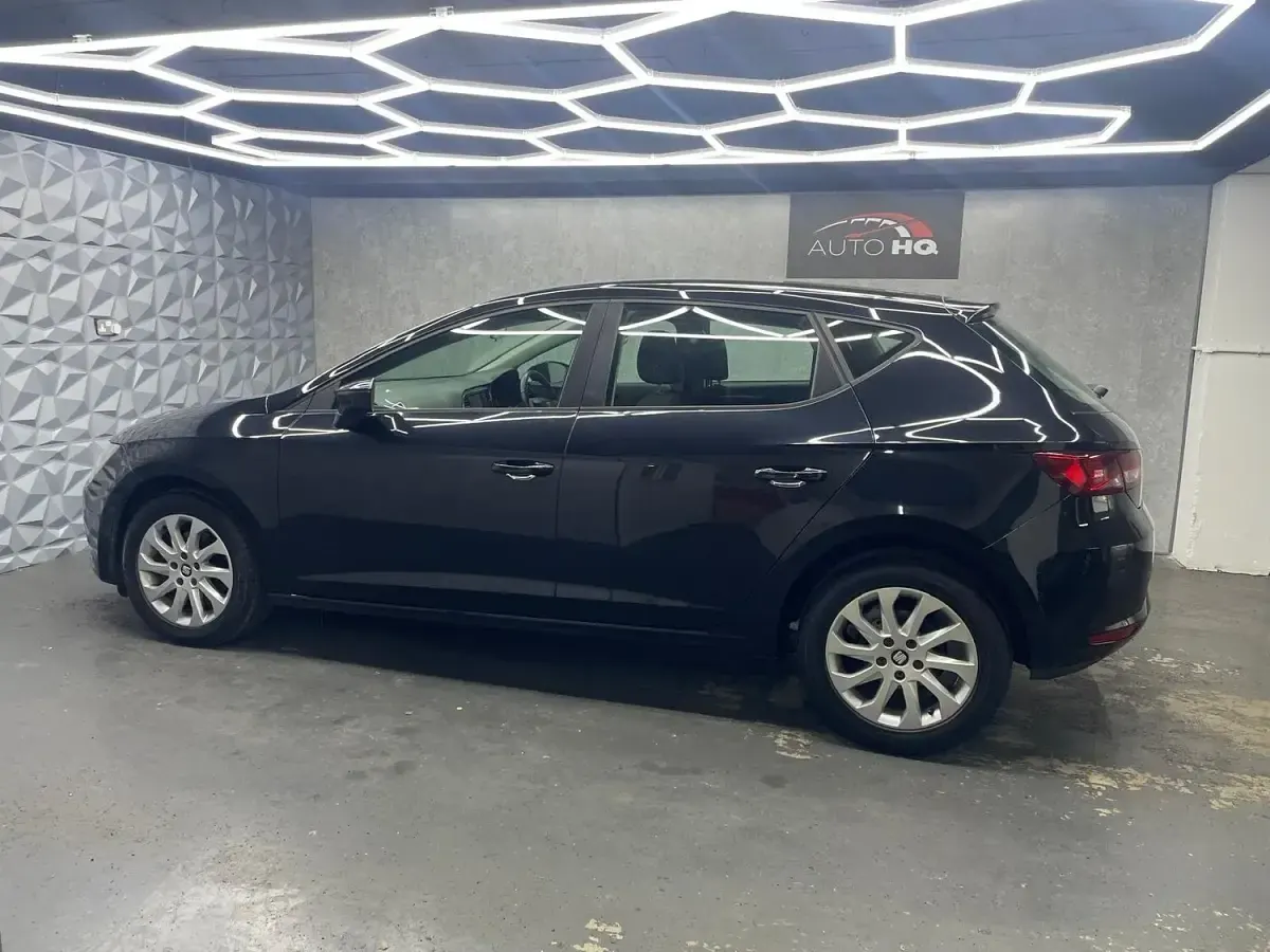 Used Seat Leon SE 105 HP (77 kW) 2013 Black Hatchback
