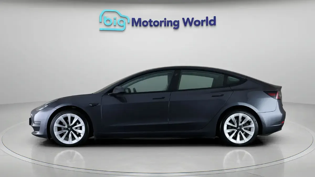 Used Tesla Model 3 Standard Range Plus 222 kW (302 HP) 2021 Grey Sedan