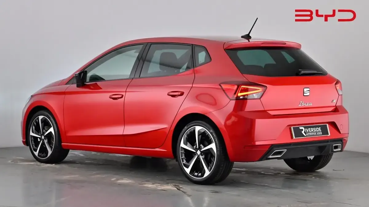 Used Seat Ibiza FR Sport 95 HP (69 kW) 2024 Desire red Hatchback