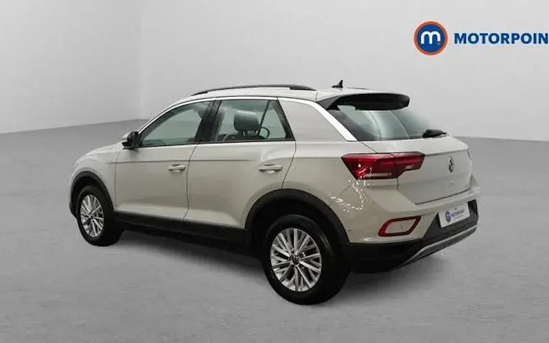 Used VW T-Roc Life 150 HP (110 kW) 2024 SUV