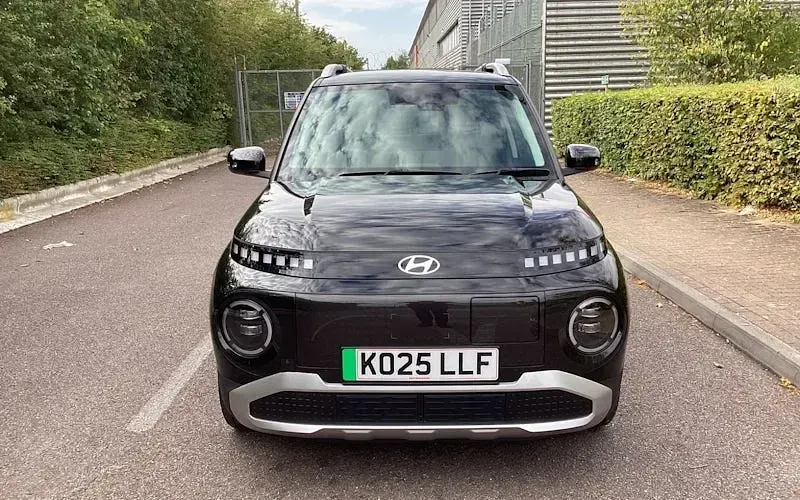 New Hyundai Inster 85 kW (116 HP) 2025 Black Hatchback