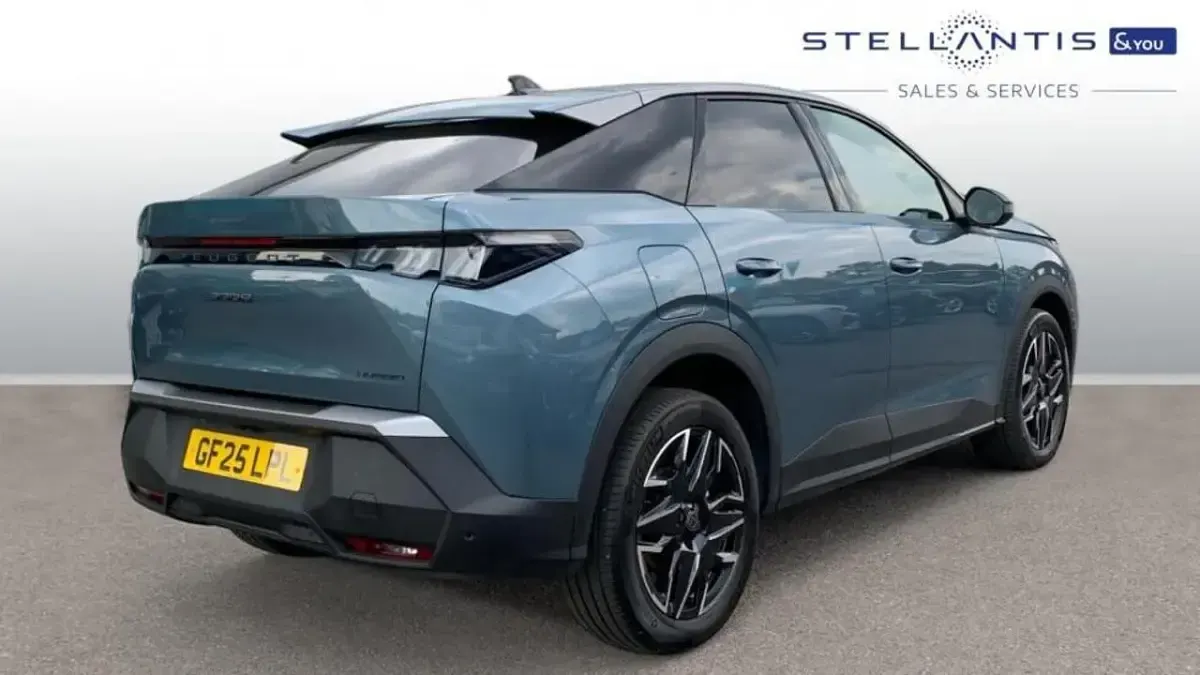 Used Peugeot 3008 Allure 134 HP (98 kW) 2025 Blue SUV