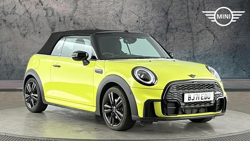 Used Mini Cooper Sport 134 HP (98 kW) 2021 Yellow Hatchback