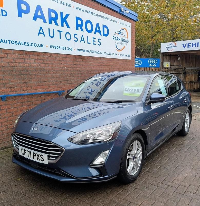 Blue Used 2022 Ford Focus Zetec Hatchback | £8,995 (Fair price) - Image 1/2