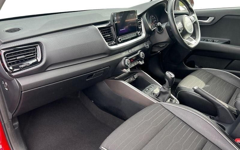 Used Kia Stonic GT-Line S 120 HP (88 kW) 2024 SUV
