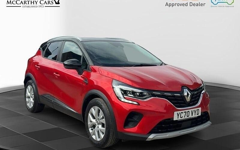 Flame red with diamond black roof Used 2020 Renault Captur Iconic SUV | £12,995 (Fair price) - Image 1/2