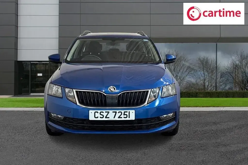 Używany Skoda Octavia SE 150 KM (110 kW) 2019 Niebieski Kombi